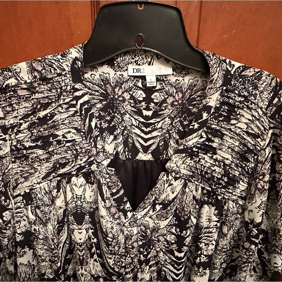 DR2 Dresses & Skirts - DR2 - Cute pattern midi dress - long sleeve - worn once - LARGE